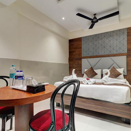 New Parimeet Residency Hotell Navi Mumbai Eksteriør bilde