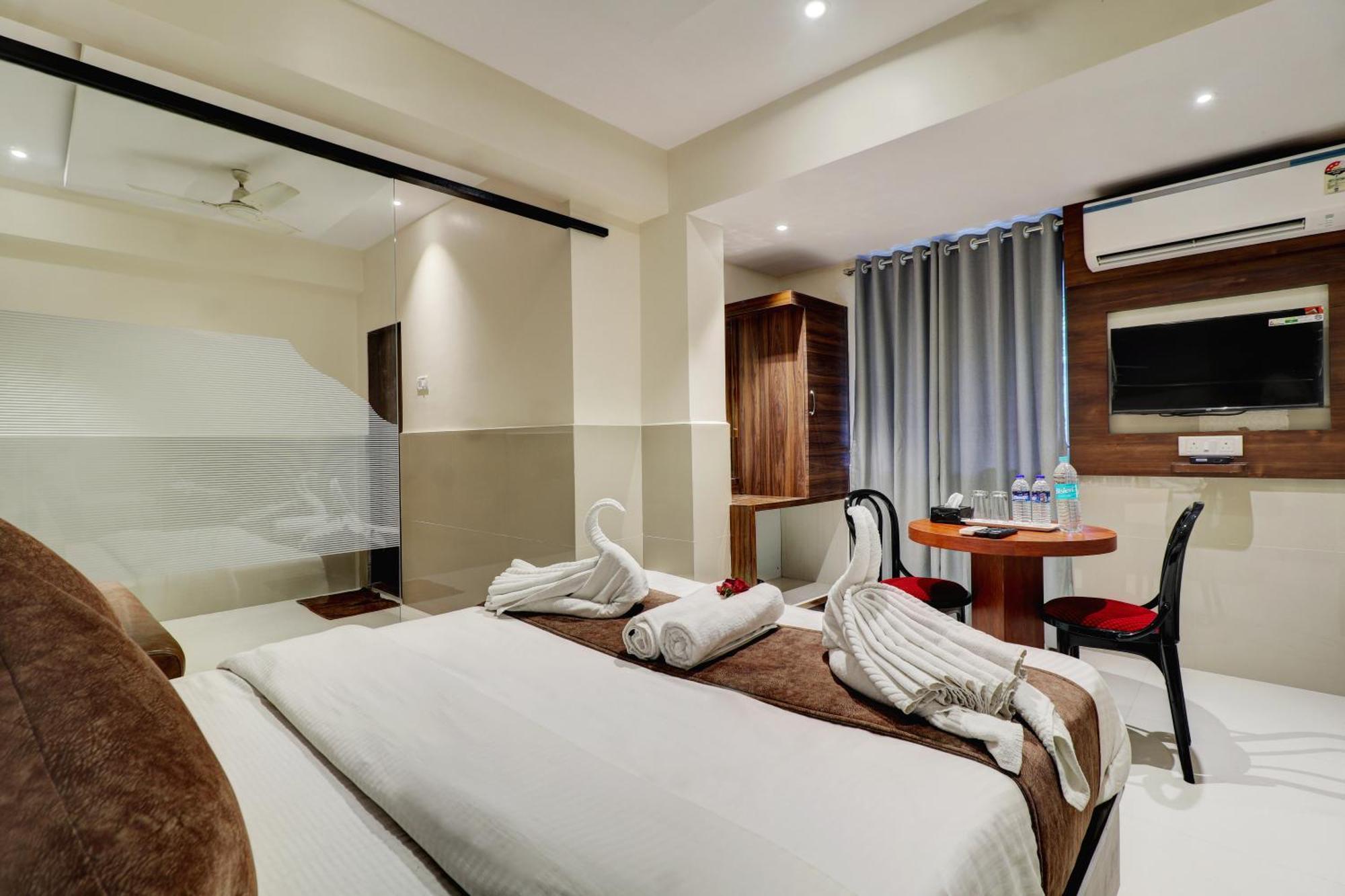 New Parimeet Residency Hotell Navi Mumbai Eksteriør bilde