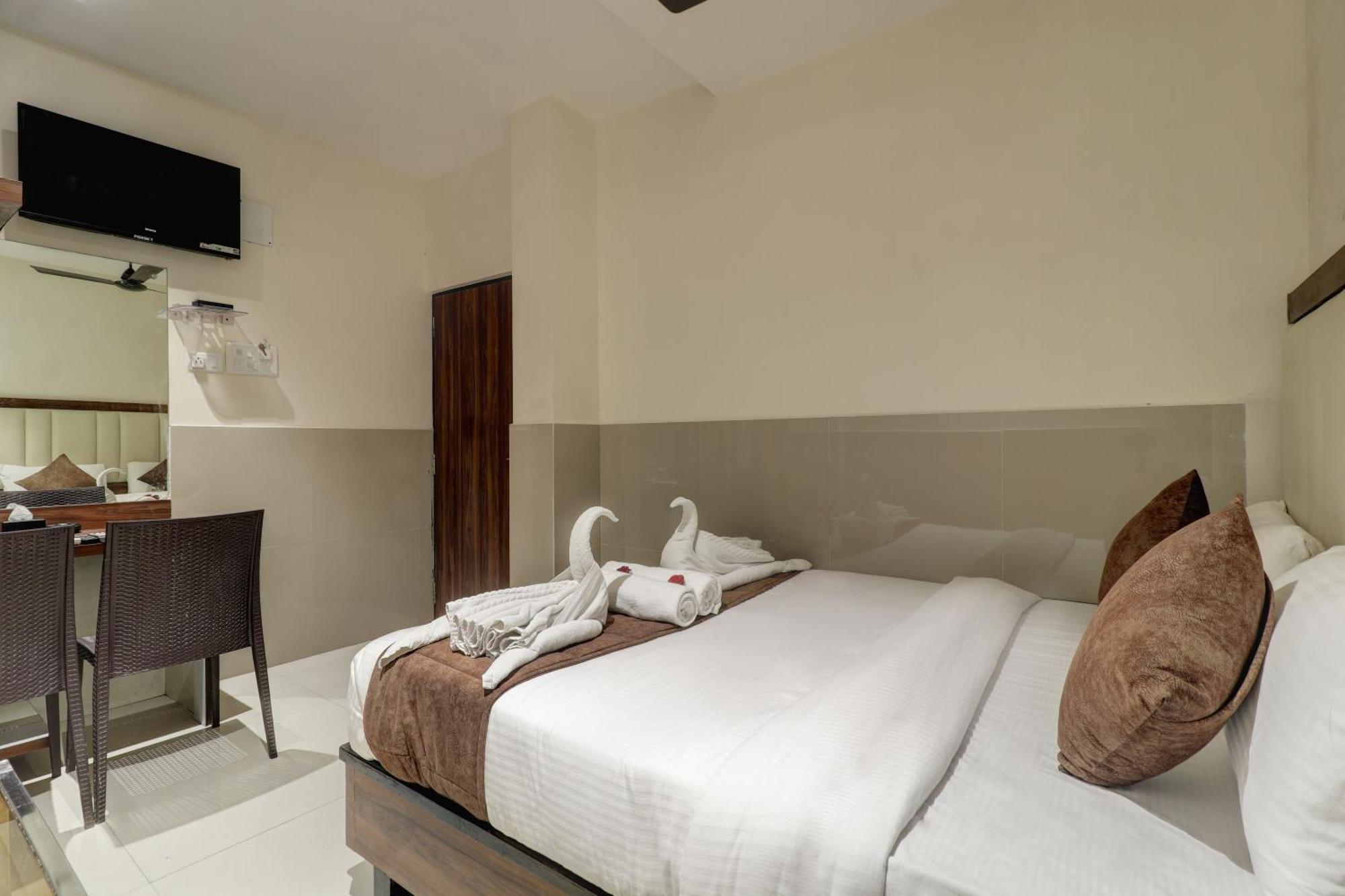New Parimeet Residency Hotell Navi Mumbai Eksteriør bilde