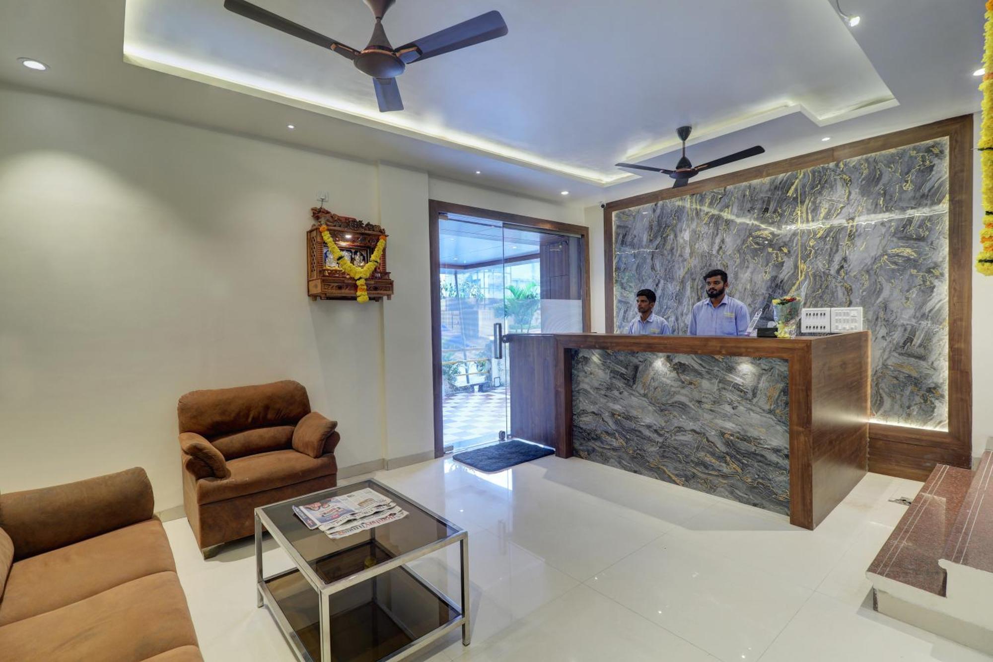 New Parimeet Residency Hotell Navi Mumbai Eksteriør bilde