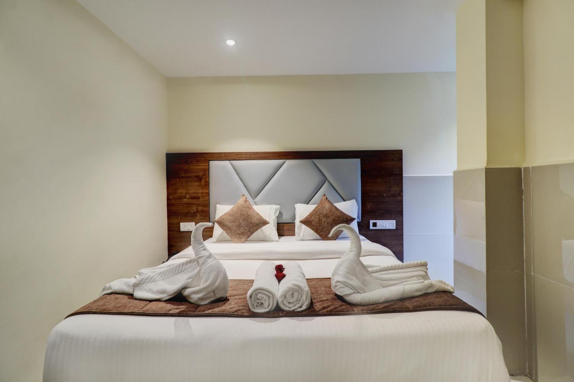 New Parimeet Residency Hotell Navi Mumbai Eksteriør bilde