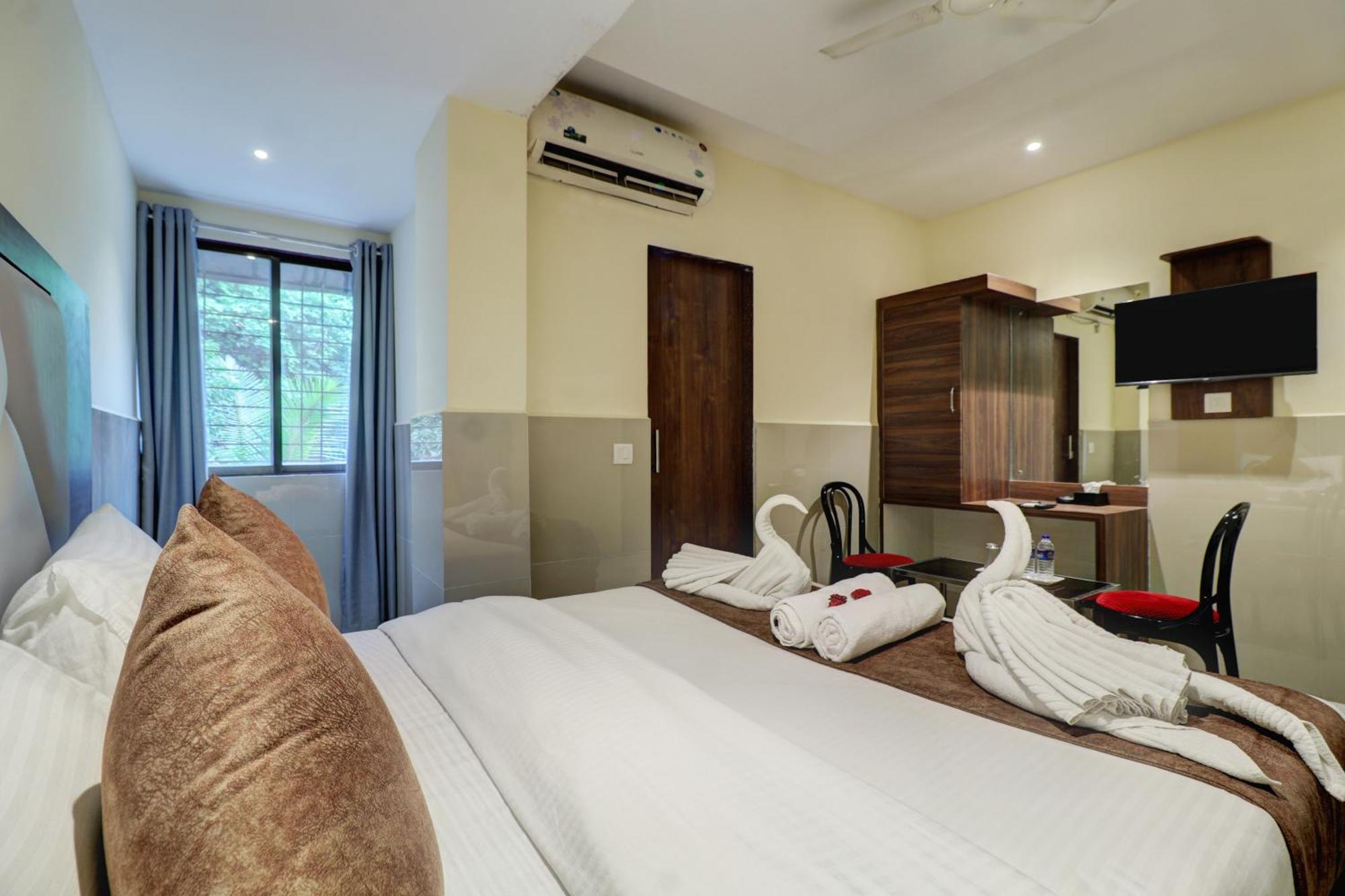 New Parimeet Residency Hotell Navi Mumbai Eksteriør bilde